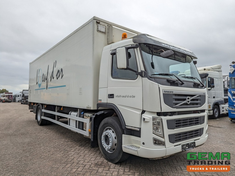 Volvo FM330 4x2 Daycab Euro5 KuikenBak 8.2m + Webasto Heater + Dhollandia 2000KG - Камион за добиток: слика 4 Volvo FM330 4x2 Daycab Euro5 KuikenBak 8.2m + Webasto Heater + Dhollandia 2000KG - Камион за добиток: слика 4