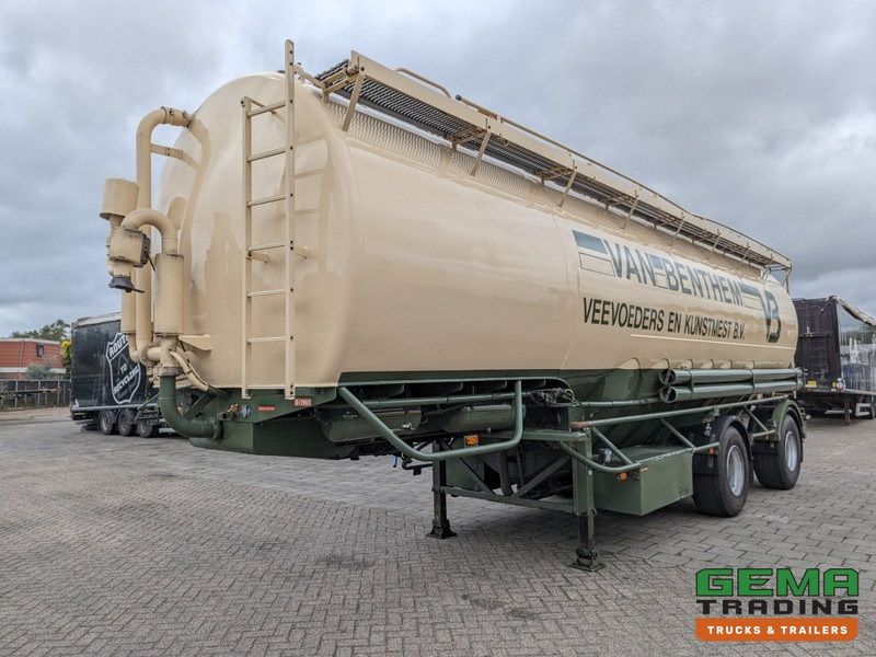 WELGRO 90WSL33-24 2-Assen SAF Silo MengVoeder / Futter 24m³ - Trommelremmen - StuurAs (O1961) - Полуприколка цистерна: слика 1 WELGRO 90WSL33-24 2-Assen SAF Silo MengVoeder / Futter 24m³ - Trommelremmen - StuurAs (O1961) - Полуприколка цистерна: слика 1