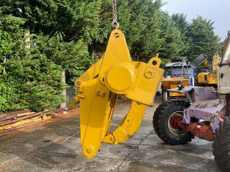 Caterpillar Ripper compatible with D7R and D7H Ripper compatible with D7R and D7H - Нож за парање за Градежна машина: слика 2 Caterpillar Ripper compatible with D7R and D7H Ripper compatible with D7R and D7H - Нож за парање за Градежна машина: слика 2