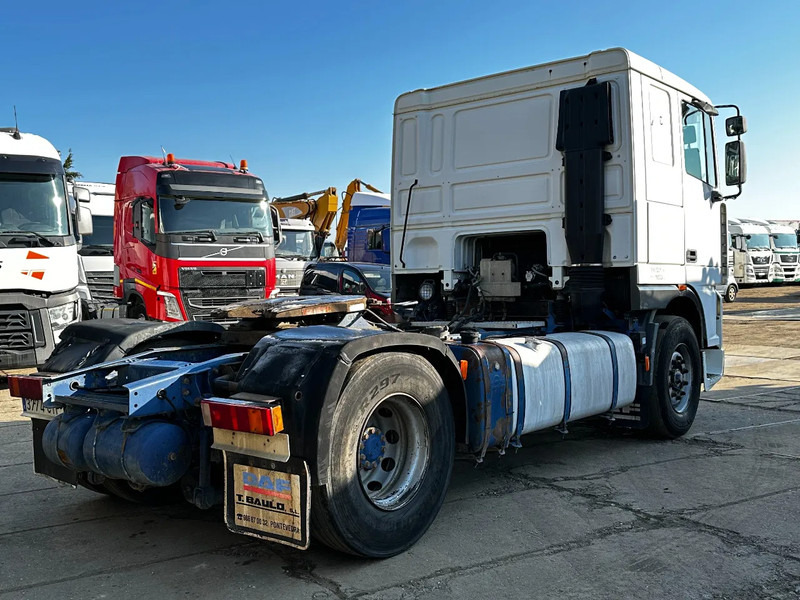 DAF XF 95.380 4X2 Tractor-unit Spring/Air ZF Manual Euro2 PTO - Камион влекач: слика 4 DAF XF 95.380 4X2 Tractor-unit Spring/Air ZF Manual Euro2 PTO - Камион влекач: слика 4