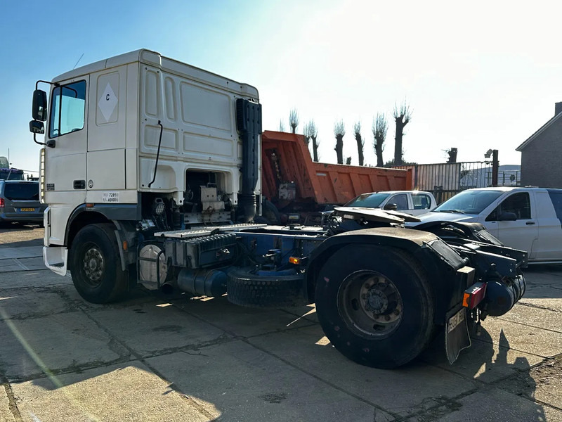 DAF XF 95.380 4X2 Tractor-unit Spring/Air ZF Manual Euro2 PTO - Камион влекач: слика 3 DAF XF 95.380 4X2 Tractor-unit Spring/Air ZF Manual Euro2 PTO - Камион влекач: слика 3
