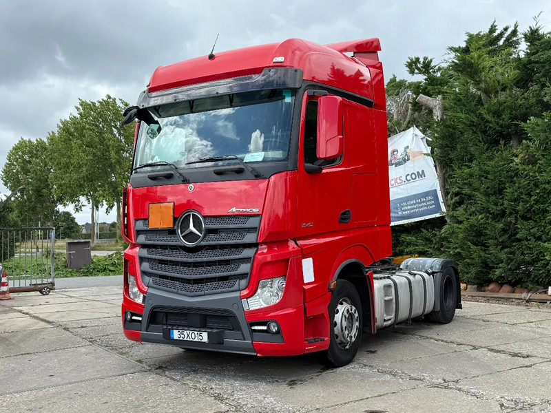 Mercedes-Benz Actros 1845 4X2 Tractor-unit Spring/Air Retarder Double tank - Камион влекач: слика 2 Mercedes-Benz Actros 1845 4X2 Tractor-unit Spring/Air Retarder Double tank - Камион влекач: слика 2