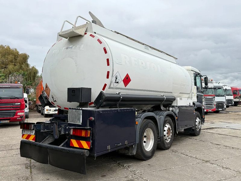 MAN TGA 26.430 6X2 Fuel Tank 21.000L 3 Comp + 2 Pump D20 Engine - Камион цистерна: слика 4 MAN TGA 26.430 6X2 Fuel Tank 21.000L 3 Comp + 2 Pump D20 Engine - Камион цистерна: слика 4