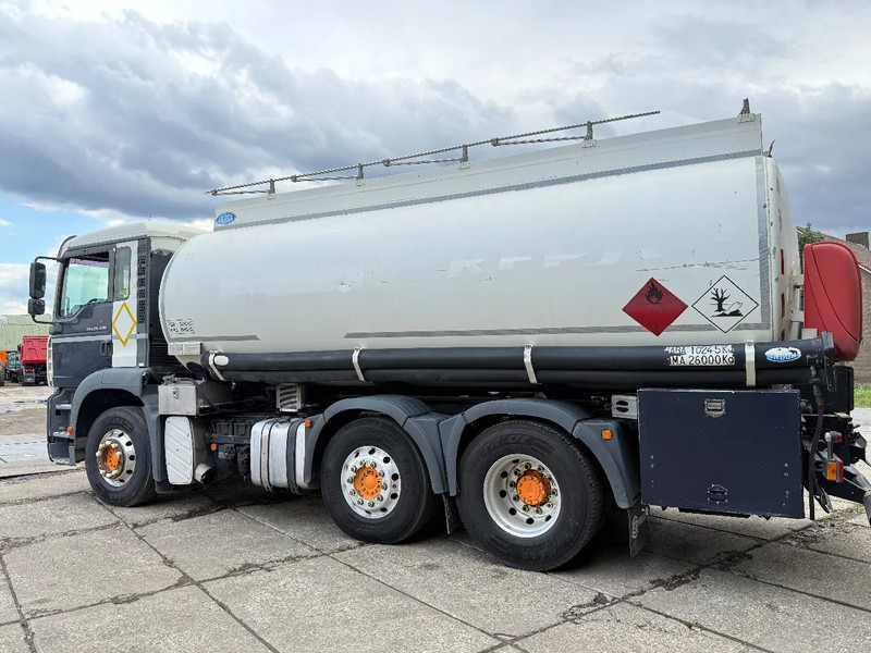 MAN TGA 26.430 6X2 Fuel Tank 21.000L 3 Comp + Pump D20 Engine - Камион цистерна, Камион со кран: слика 3 MAN TGA 26.430 6X2 Fuel Tank 21.000L 3 Comp + Pump D20 Engine - Камион цистерна, Камион со кран: слика 3