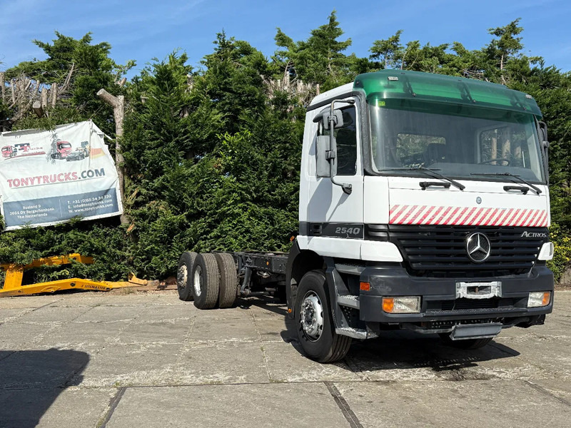 Mercedes-Benz ACTROS 2540 V6 6X2 Chassis Spring/Air EPS 3 Pedal - Камион со кабинска шасија: слика 1 Mercedes-Benz ACTROS 2540 V6 6X2 Chassis Spring/Air EPS 3 Pedal - Камион со кабинска шасија: слика 1