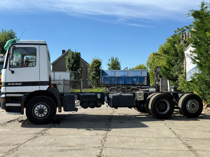 Mercedes-Benz ACTROS 2540 V6 6X2 Chassis Spring/Air EPS 3 Pedal - Камион со кабинска шасија: слика 3 Mercedes-Benz ACTROS 2540 V6 6X2 Chassis Spring/Air EPS 3 Pedal - Камион со кабинска шасија: слика 3