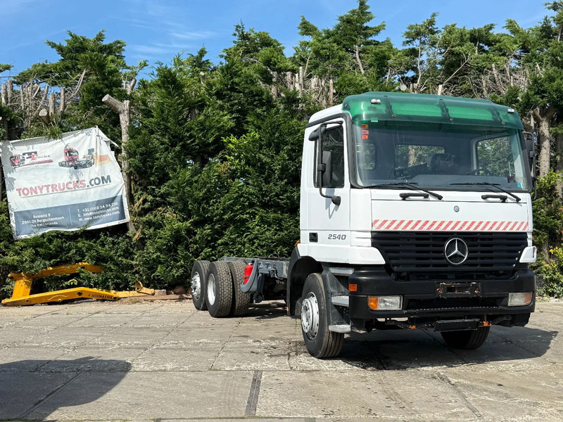 Mercedes-Benz Actros 2540 V6 6X2 Chassis Spring/Air Manual gearbox - Камион со кабинска шасија: слика 1 Mercedes-Benz Actros 2540 V6 6X2 Chassis Spring/Air Manual gearbox - Камион со кабинска шасија: слика 1
