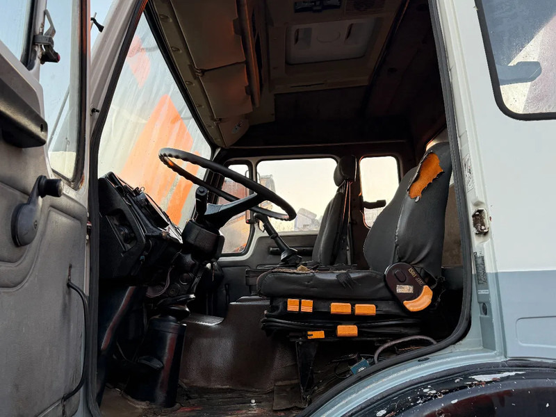 Камион со платформа, Камион со кран Mercedes-Benz SK 2635 V8 6X6 Chassis Spring/spring ZF Man Gear OM442: слика 13