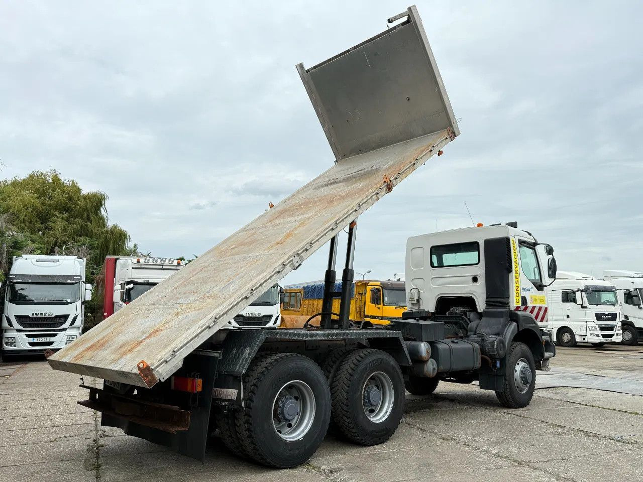 Renault Kerax 400 6X6 Tipper Spring/spring ZF Man Gear E - Кипер: слика 4 Renault Kerax 400 6X6 Tipper Spring/spring ZF Man Gear E - Кипер: слика 4