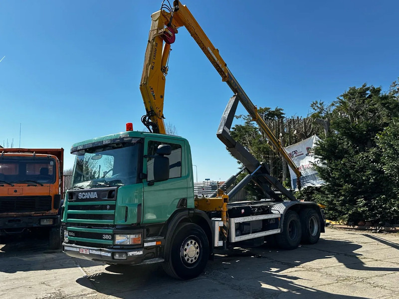 Scania P114-380 6X2 Ampirol + Heila 13000 5T Crane Manual Gear - Транспортер на контејнер/ Камион со променливо тело: слика 2 Scania P114-380 6X2 Ampirol + Heila 13000 5T Crane Manual Gear - Транспортер на контејнер/ Камион со променливо тело: слика 2
