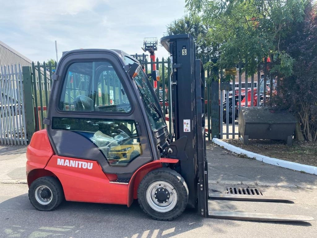 Manitou Mi25D - Дизел вилушкар: слика 1 Manitou Mi25D - Дизел вилушкар: слика 1