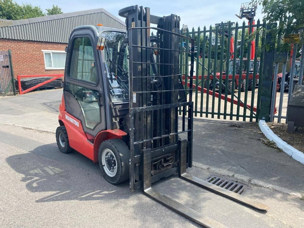 Manitou Mi25D - Дизел вилушкар: слика 2 Manitou Mi25D - Дизел вилушкар: слика 2