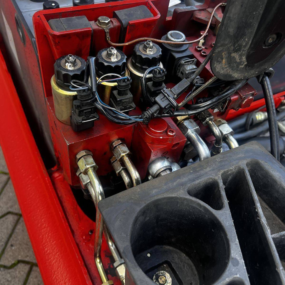 Лизинг на Linde E14 (335-02) Linde E14 (335-02): слика 13 Лизинг на Linde E14 (335-02) Linde E14 (335-02): слика 13