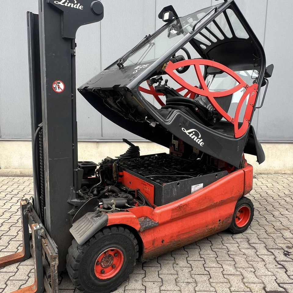 Linde E25S (336-03) - Електричен вилушкар: слика 5 Linde E25S (336-03) - Електричен вилушкар: слика 5