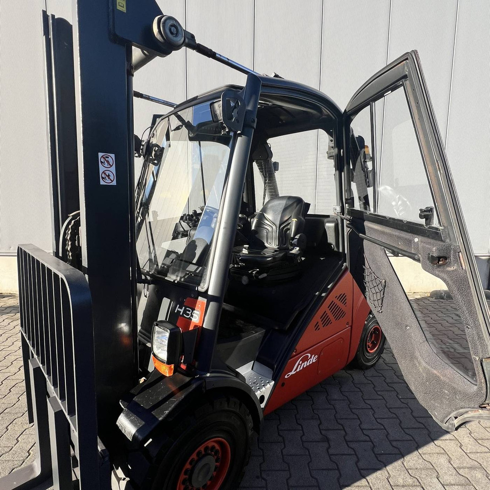 Linde H35D (393) - Дизел вилушкар: слика 3 Linde H35D (393) - Дизел вилушкар: слика 3