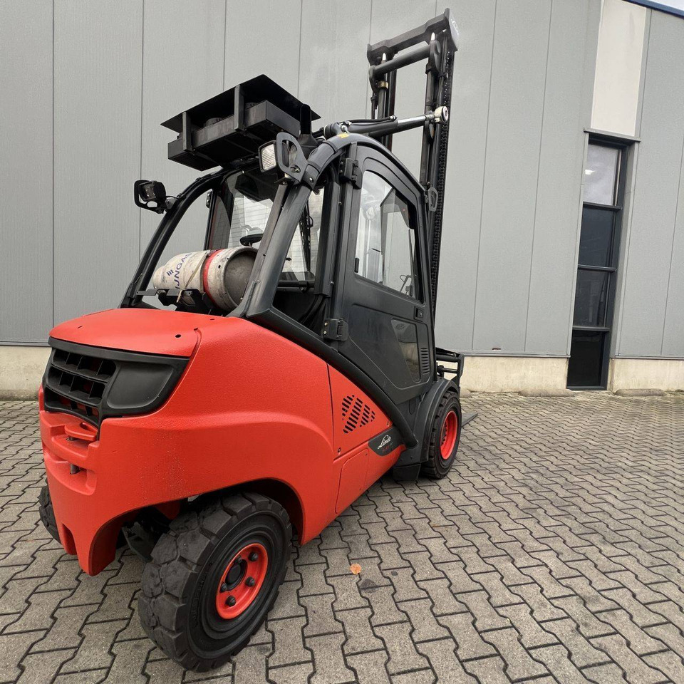 Linde H35T-02 (393) EVO - Плински вилушкар: слика 2 Linde H35T-02 (393) EVO - Плински вилушкар: слика 2