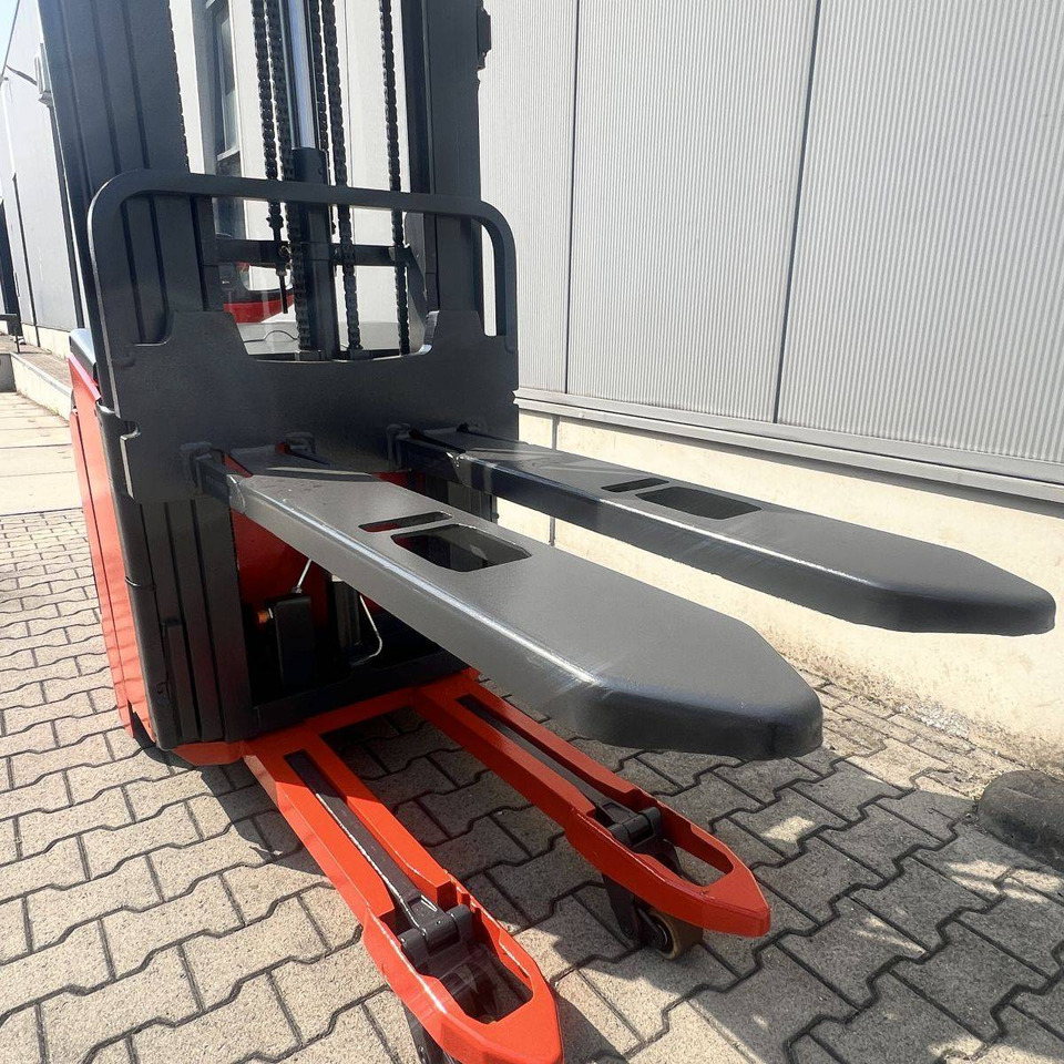 Linde L16i (372) - Сложувач: слика 4 Linde L16i (372) - Сложувач: слика 4