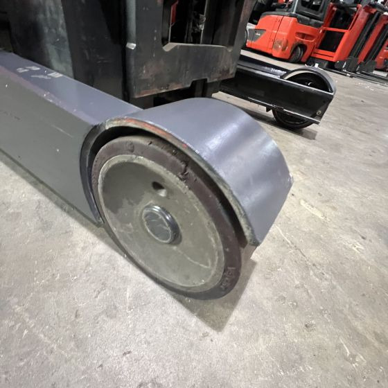 Вилушкар со подигнување Linde R16HD (1120): слика 9