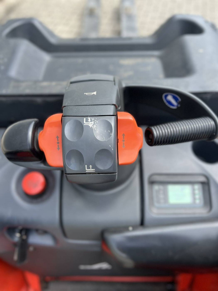 Linde T20SP (131) - Вилушкар за палети: слика 5 Linde T20SP (131) - Вилушкар за палети: слика 5