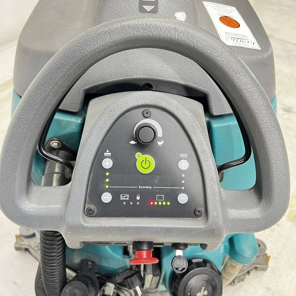 Tennant T5 - Машина за чистење подови: слика 4 Tennant T5 - Машина за чистење подови: слика 4
