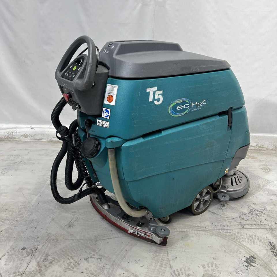 Tennant T5 - Машина за чистење подови: слика 3 Tennant T5 - Машина за чистење подови: слика 3
