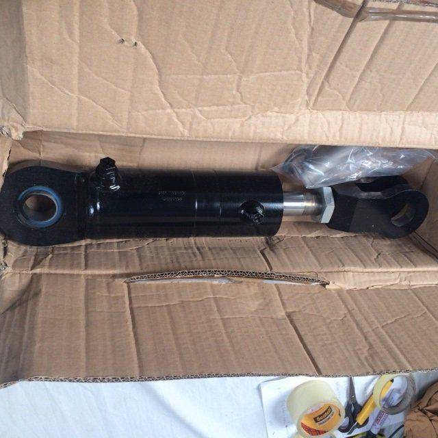 Tilt cylinder complete for Caterpillar - Хидрауличен цилиндар за Опрема за ракување со материјали: слика 1 Tilt cylinder complete for Caterpillar - Хидрауличен цилиндар за Опрема за ракување со материјали: слика 1