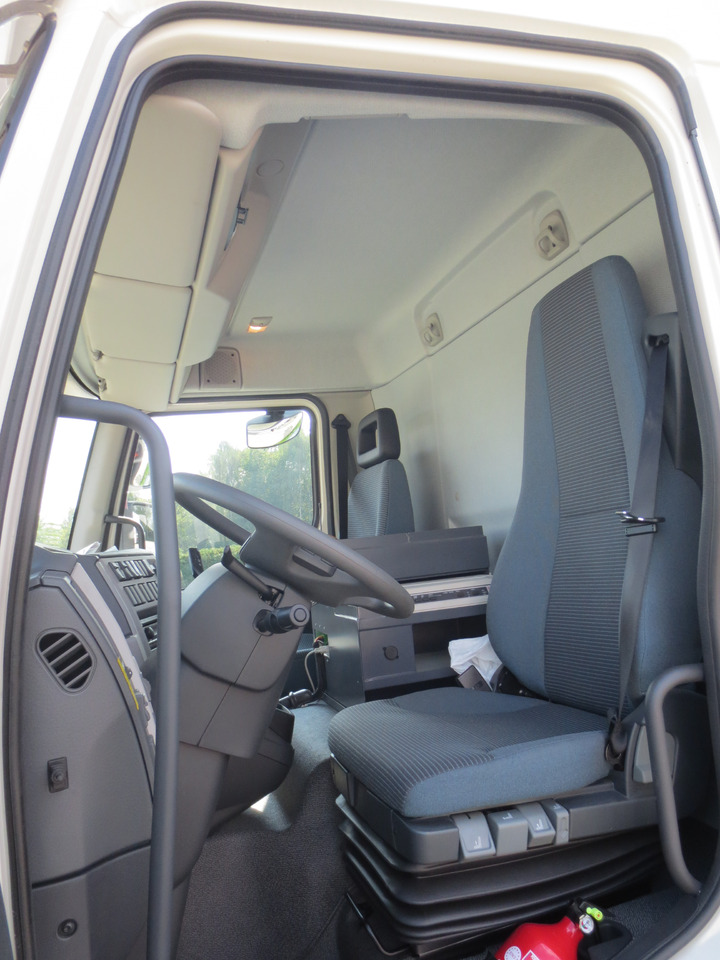 VOLVO FL - Камион цистерна: слика 2 VOLVO FL - Камион цистерна: слика 2