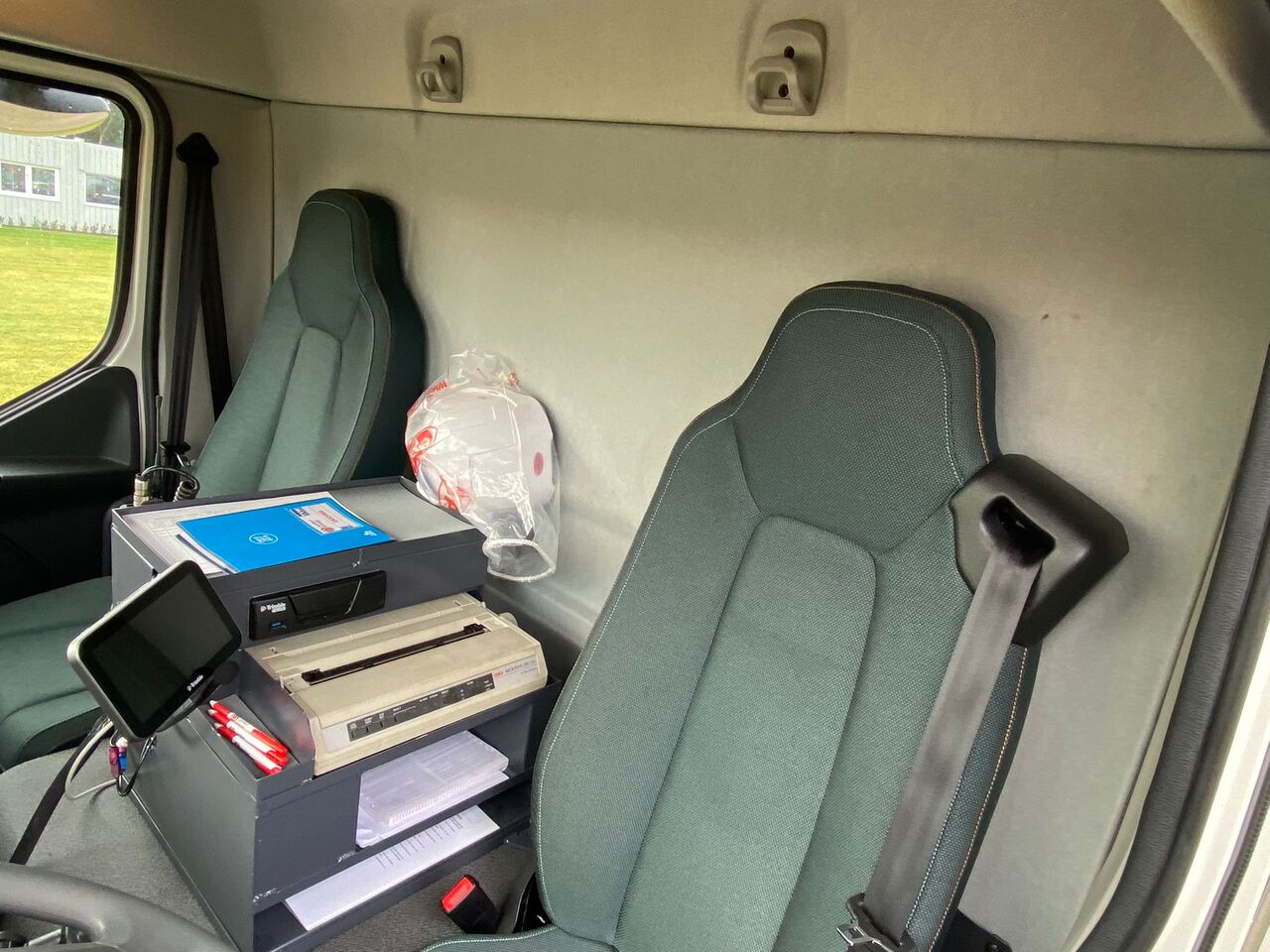VOLVO FL - Камион цистерна: слика 3 VOLVO FL - Камион цистерна: слика 3