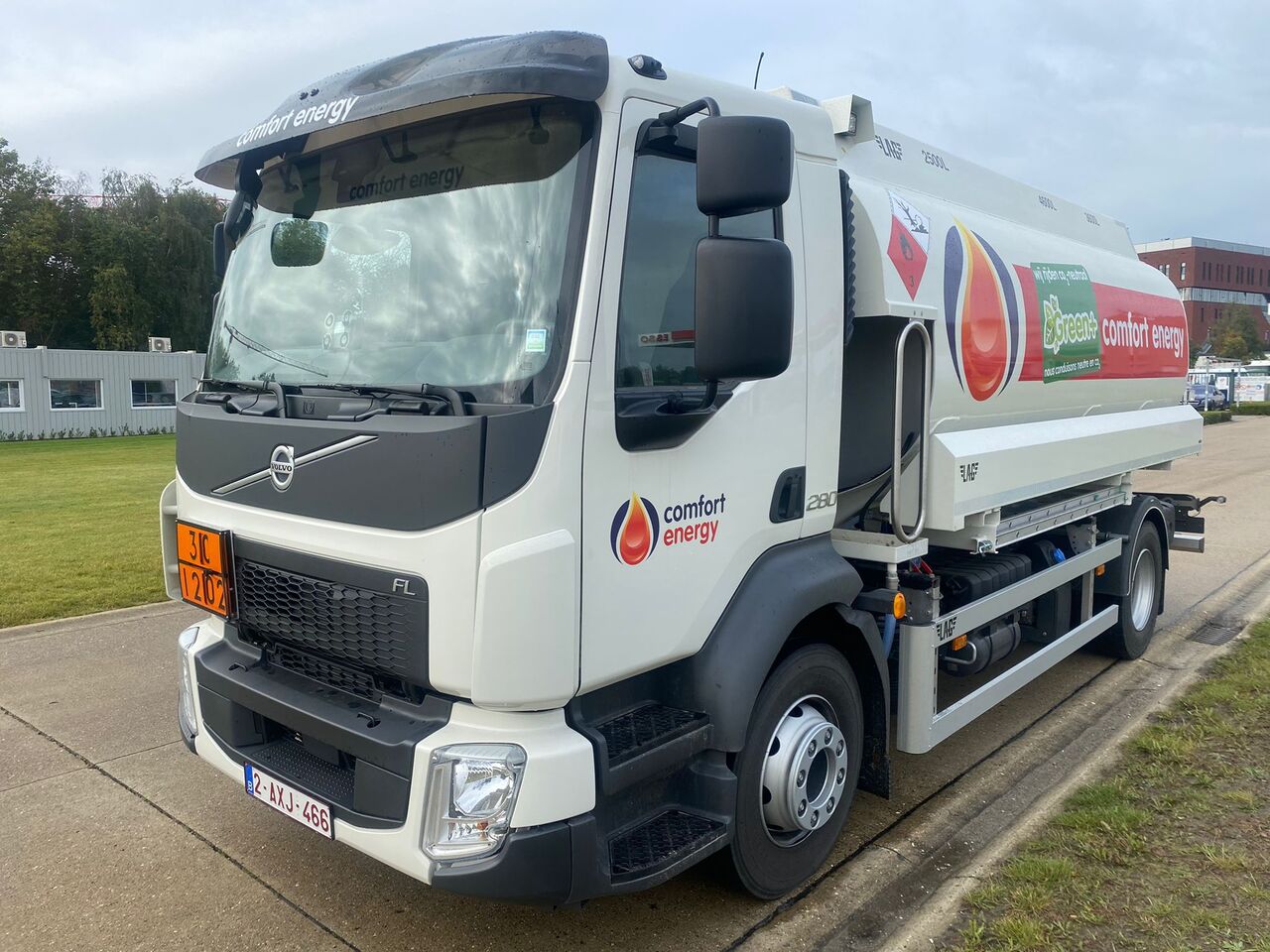 VOLVO FL - Камион цистерна: слика 1 VOLVO FL - Камион цистерна: слика 1
