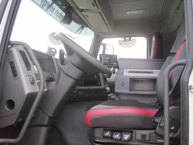 VOLVO FM - Камион цистерна: слика 3 VOLVO FM - Камион цистерна: слика 3