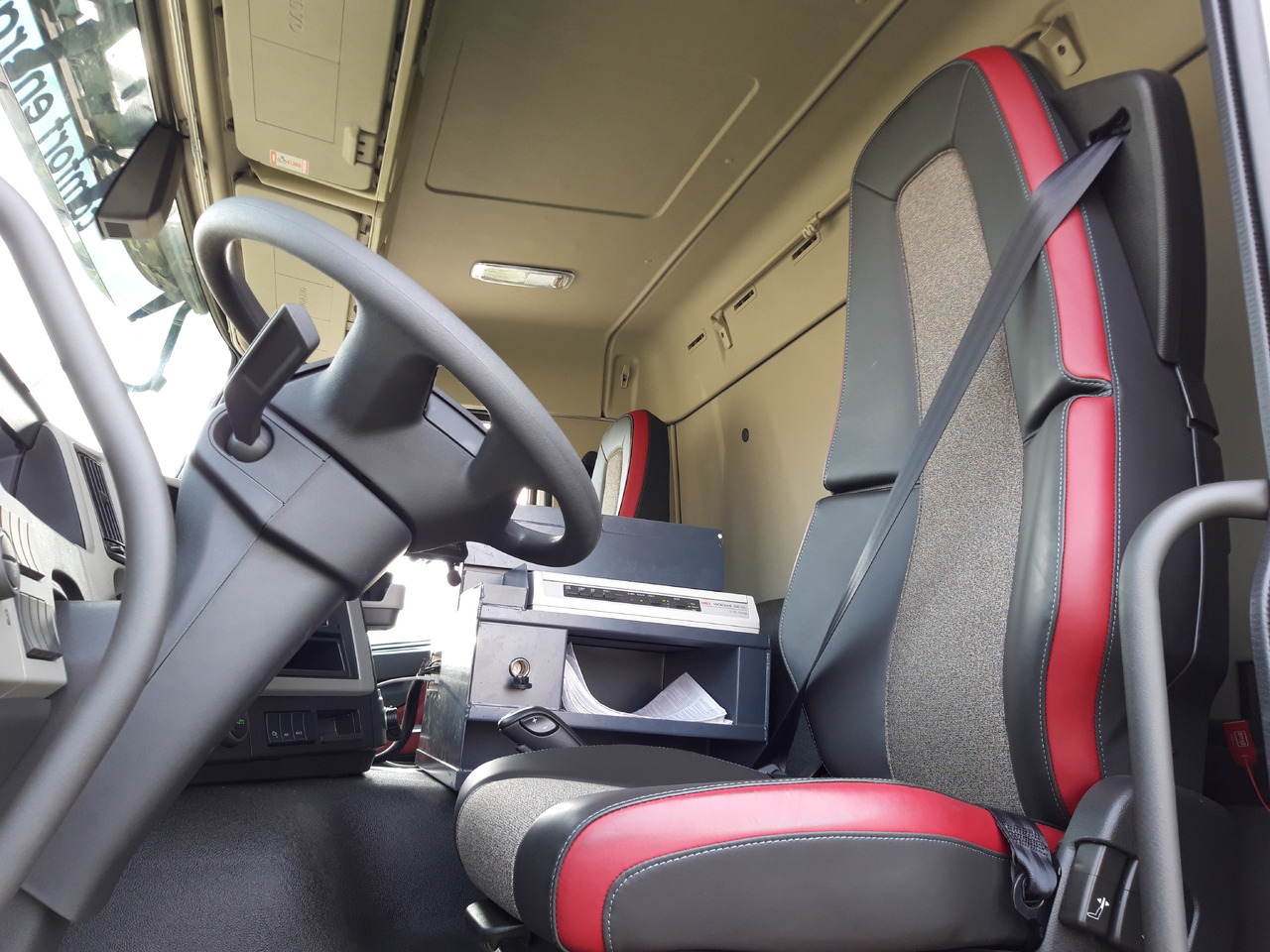 VOLVO FM - Камион цистерна: слика 5 VOLVO FM - Камион цистерна: слика 5