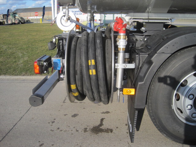 VOLVO FM - Камион цистерна: слика 3 VOLVO FM - Камион цистерна: слика 3