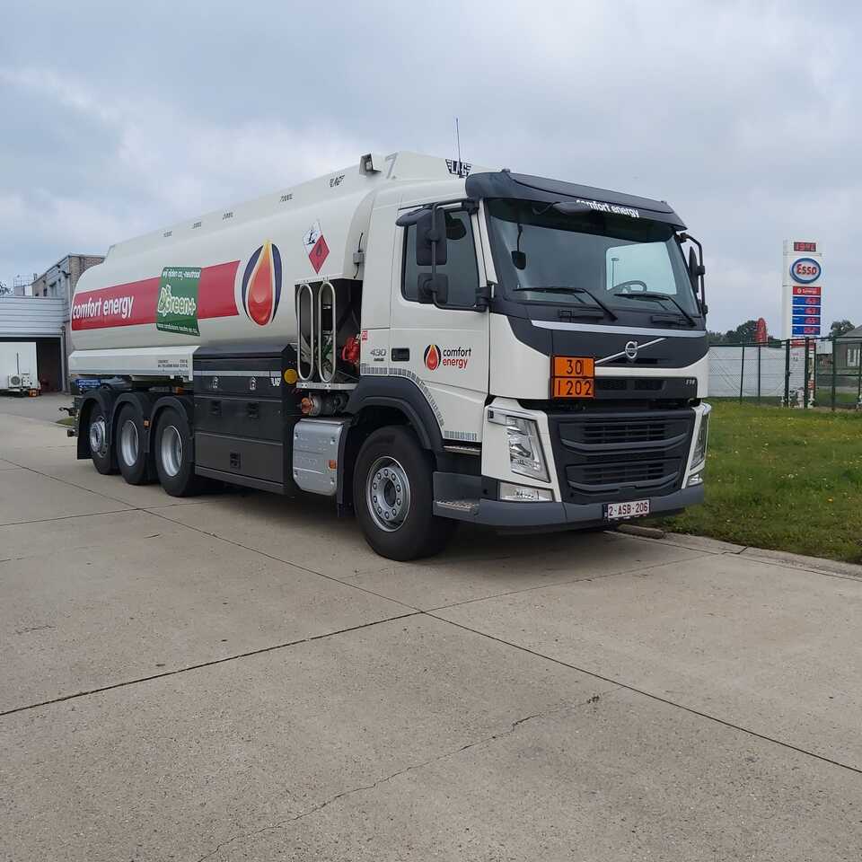 Камион цистерна VOLVO FM430HP: слика 7
