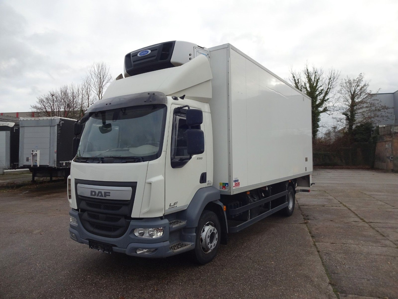 DAF LF 220, 16 T, LBW, Türen, Klima, Automat, Kamera - Камион сандучар: слика 3 DAF LF 220, 16 T, LBW, Türen, Klima, Automat, Kamera - Камион сандучар: слика 3