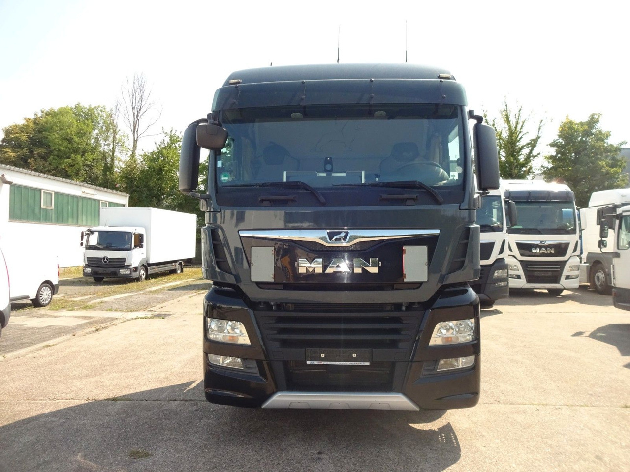 MAN TGX 18.470, XLX, Intarder, ACC, 2 Tank, Standkl - Камион влекач: слика 2 MAN TGX 18.470, XLX, Intarder, ACC, 2 Tank, Standkl - Камион влекач: слика 2