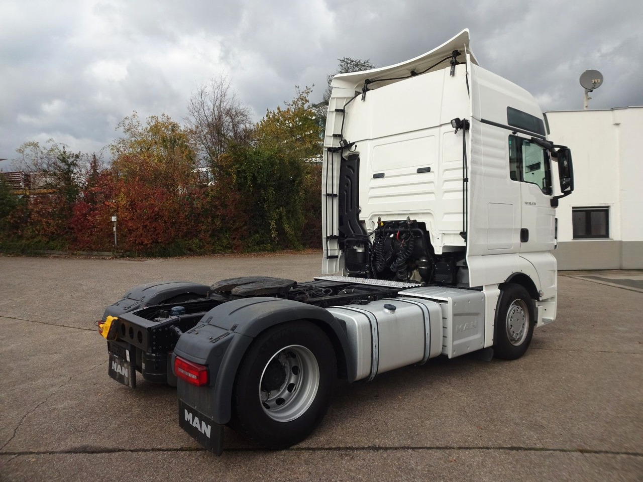 MAN TGX 18.470, XXL, Retarder, ACC, 2 x Tank - Камион влекач: слика 5 MAN TGX 18.470, XXL, Retarder, ACC, 2 x Tank - Камион влекач: слика 5