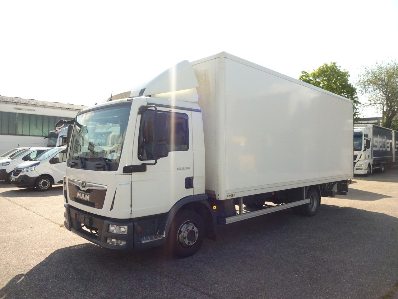MAN TGL 8.190, LBW, Luft, Tempomat, Standheizung - Комбе фургон: слика 2 MAN TGL 8.190, LBW, Luft, Tempomat, Standheizung - Комбе фургон: слика 2