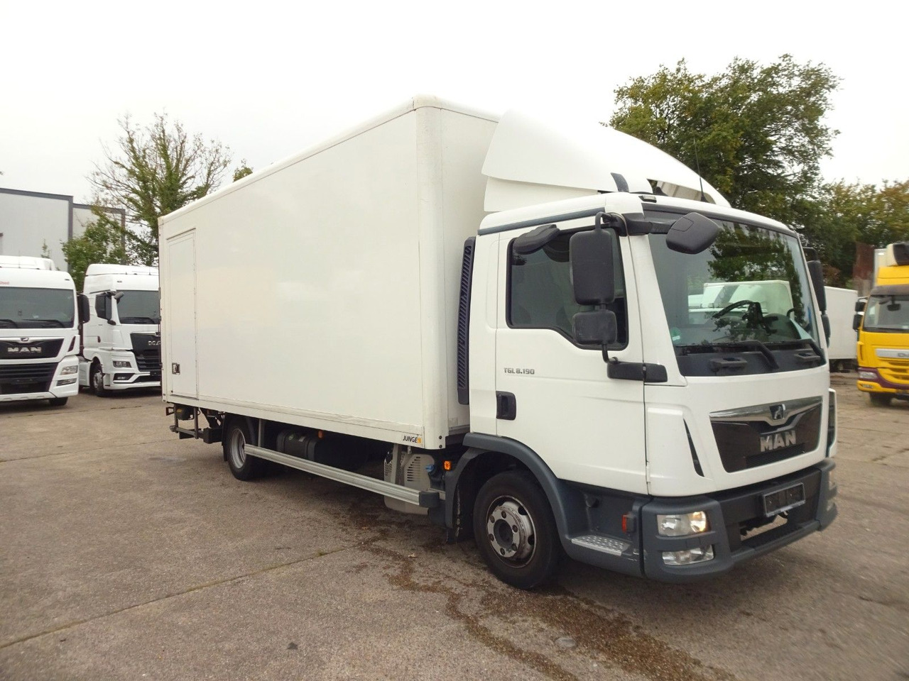 MAN TGL 8.190, LBW, Luft, Tempomat, Standheizung - Комбе фургон: слика 3 MAN TGL 8.190, LBW, Luft, Tempomat, Standheizung - Комбе фургон: слика 3