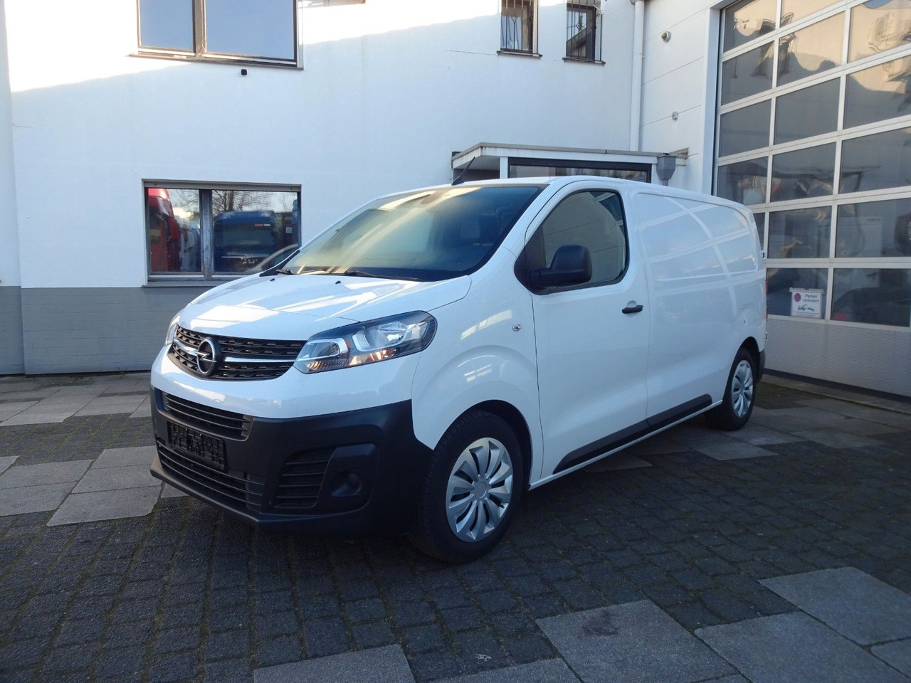 Opel Opel 5 x Vivaro Kasten L1H1, Klima, PDC, - Мало комбе: слика 3 Opel Opel 5 x Vivaro Kasten L1H1, Klima, PDC, - Мало комбе: слика 3
