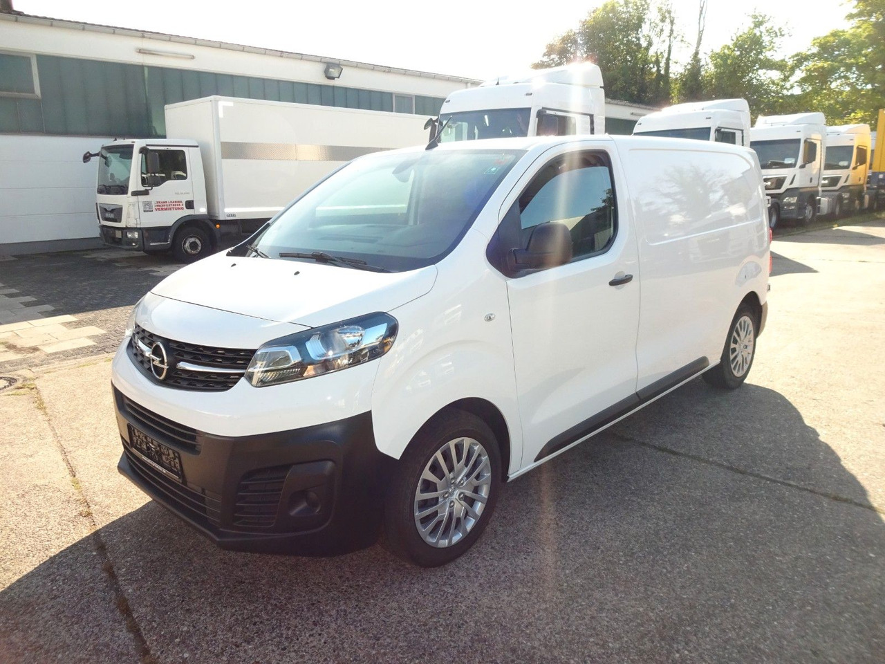 Opel Vivaro Kasten L1H1, Klima, PDC, - Мало комбе: слика 1 Opel Vivaro Kasten L1H1, Klima, PDC, - Мало комбе: слика 1