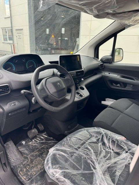 Патничко комбе, Електрично комбе Peugeot 2 x Partner Premium Elektro L3H1, 100 kW, Neu: слика 7 Патничко комбе, Електрично комбе Peugeot 2 x Partner Premium Elektro L3H1, 100 kW, Neu: слика 7