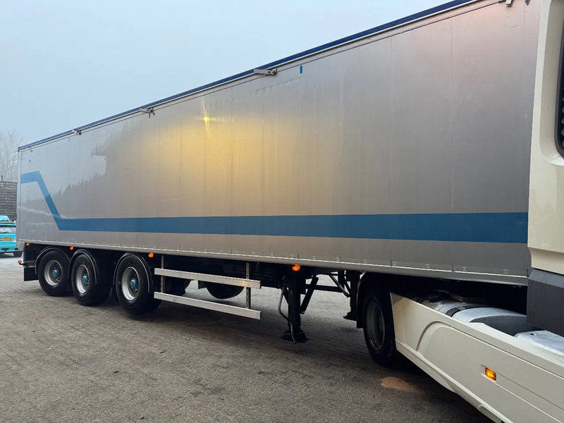 Bulthuis 70m3 Stuuras/Lenkachse Cargo Floor 2 jaar oud! NIEUWE APK - Полуприколка со подвижен под за истовар: слика 4 Bulthuis 70m3 Stuuras/Lenkachse Cargo Floor 2 jaar oud! NIEUWE APK - Полуприколка со подвижен под за истовар: слика 4
