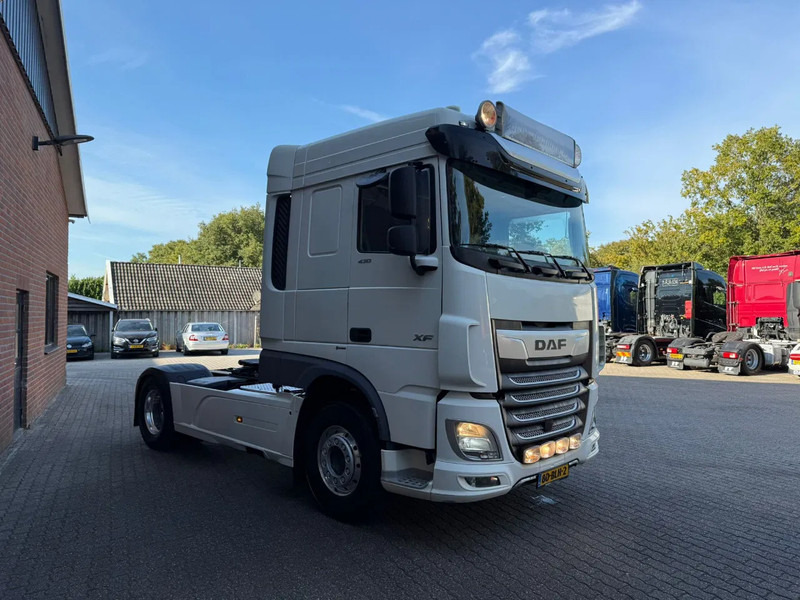 DAF XF 430 MX 13 4X2 Space Cab Standairco Alcoa's NL Truck APK/TUV 21-11-2025 - Камион влекач: слика 4 DAF XF 430 MX 13 4X2 Space Cab Standairco Alcoa's NL Truck APK/TUV 21-11-2025 - Камион влекач: слика 4