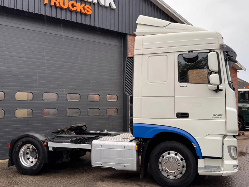 DAF XF 440 Space Cab Alcoa 683.700KM! NL Truck - Камион влекач: слика 2 DAF XF 440 Space Cab Alcoa 683.700KM! NL Truck - Камион влекач: слика 2