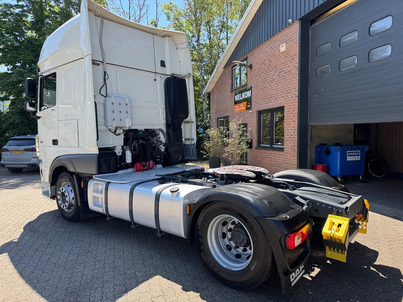 DAF XF 480 SSC Super Space 2x tank LED 264.905KM Smartacho 2 Standairco - Камион влекач: слика 3 DAF XF 480 SSC Super Space 2x tank LED 264.905KM Smartacho 2 Standairco - Камион влекач: слика 3