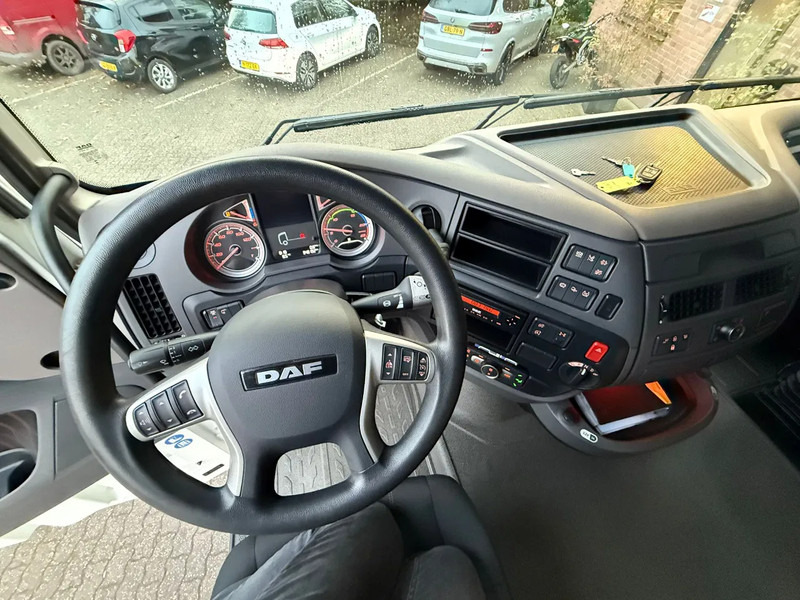 Лизинг на DAF XF 480 SSC Super Space 2x tank LED Spoilers/sideskirts 348.190KM NL Truck DAF XF 480 SSC Super Space 2x tank LED Spoilers/sideskirts 348.190KM NL Truck: слика 8 Лизинг на DAF XF 480 SSC Super Space 2x tank LED Spoilers/sideskirts 348.190KM NL Truck DAF XF 480 SSC Super Space 2x tank LED Spoilers/sideskirts 348.190KM NL Truck: слика 8