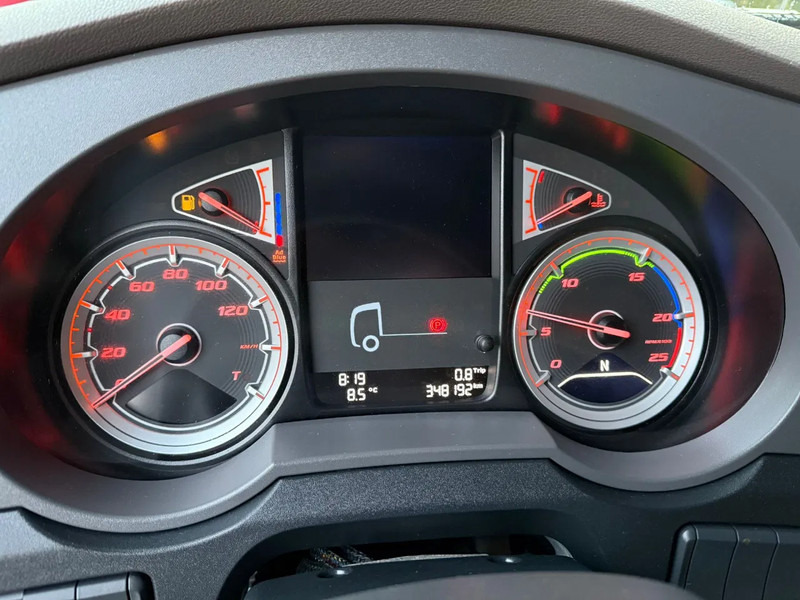 Лизинг на DAF XF 480 SSC Super Space 2x tank LED Spoilers/sideskirts 348.190KM NL Truck DAF XF 480 SSC Super Space 2x tank LED Spoilers/sideskirts 348.190KM NL Truck: слика 9 Лизинг на DAF XF 480 SSC Super Space 2x tank LED Spoilers/sideskirts 348.190KM NL Truck DAF XF 480 SSC Super Space 2x tank LED Spoilers/sideskirts 348.190KM NL Truck: слика 9