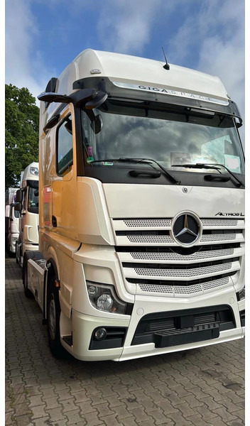 Mercedes-Benz Actros 1845 L Gigaspace 2x tank Standairco 5x available 20-12-2025 - Камион влекач: слика 2 Mercedes-Benz Actros 1845 L Gigaspace 2x tank Standairco 5x available 20-12-2025 - Камион влекач: слика 2