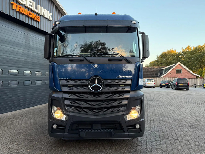 Mercedes-Benz Actros 1940 4x2 Streamspace Spoilers 722.835KM - Камион влекач: слика 4 Mercedes-Benz Actros 1940 4x2 Streamspace Spoilers 722.835KM - Камион влекач: слика 4