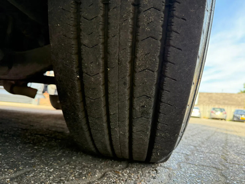 Scania P320 4X2 Airco Spoilers NL Truck APK/TUV 04-2026 - Камион влекач: слика 3 Scania P320 4X2 Airco Spoilers NL Truck APK/TUV 04-2026 - Камион влекач: слика 3